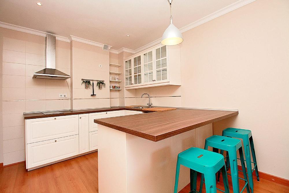 Carreteria Studio Balcony & Relax Apartment Malaga Bagian luar foto