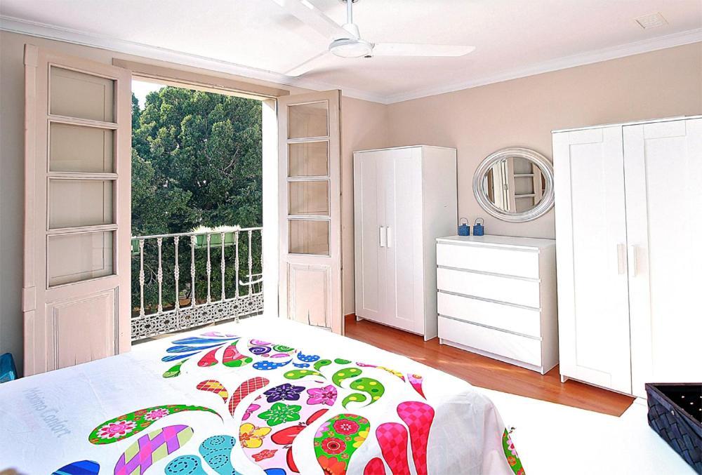 Carreteria Studio Balcony & Relax Apartment Malaga Bagian luar foto